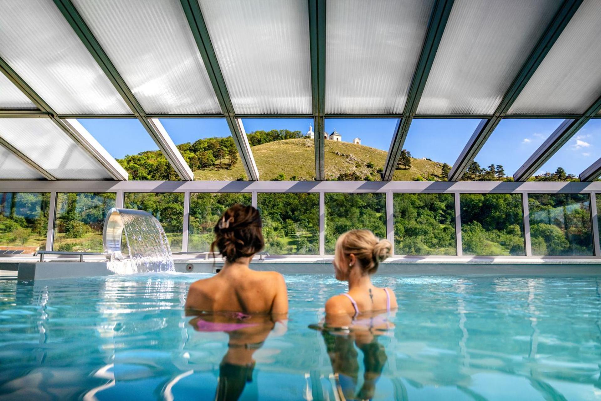 Hotel Galant Mikulov Bagian luar foto