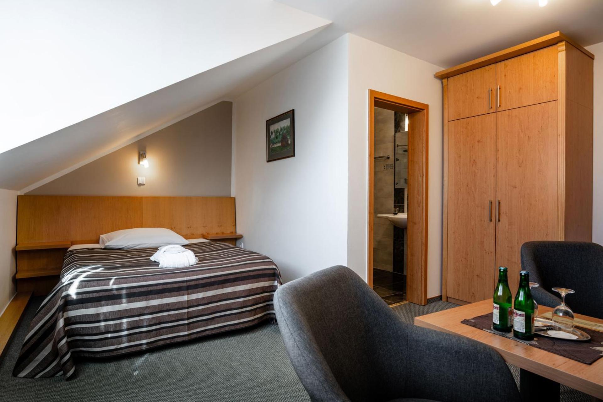 Hotel Galant Mikulov Bagian luar foto